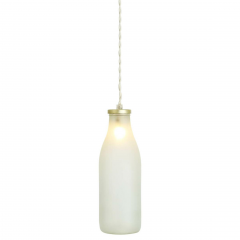 Suspension en forme de bouteille de lait Design Milk